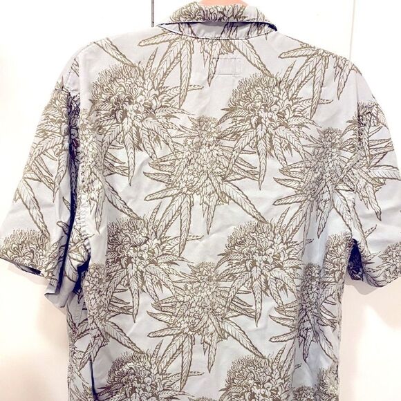 🌷 Frank and Oak🌷Light Blue Gray & Green Print Button Down Shirt - Picture 3 of 7